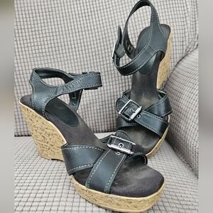 Aerosole Black Wedge Sandals